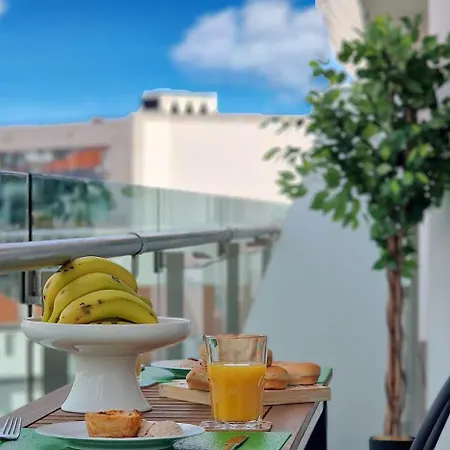 Upscales By Lovelystay - Private Parking Daire Funchal