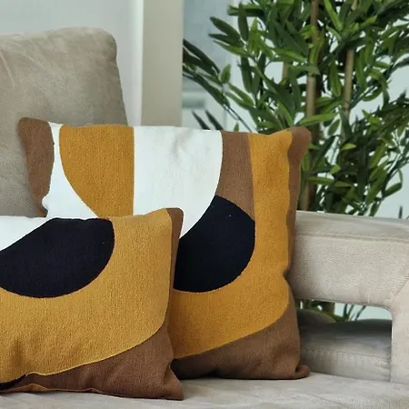 Upscales By Lovelystay - Private Parking *