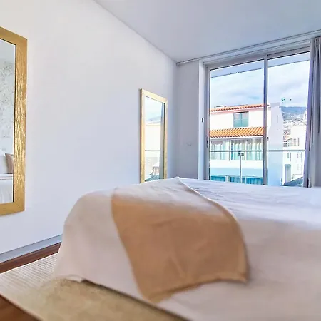 Upscales By Lovelystay - Private Parking Funchal (Madeira)