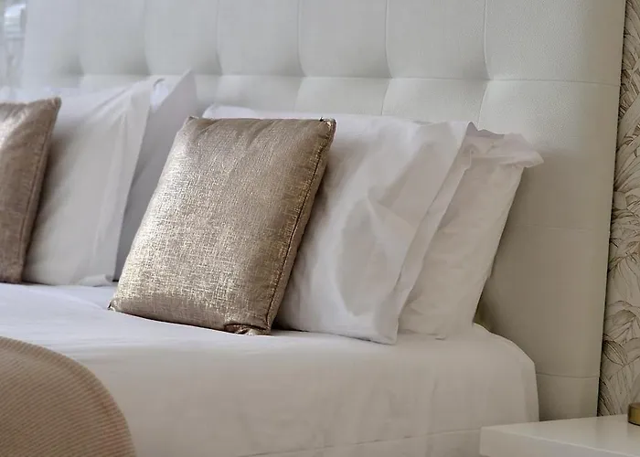 Upscales By Lovelystay - Private Parking 아파트