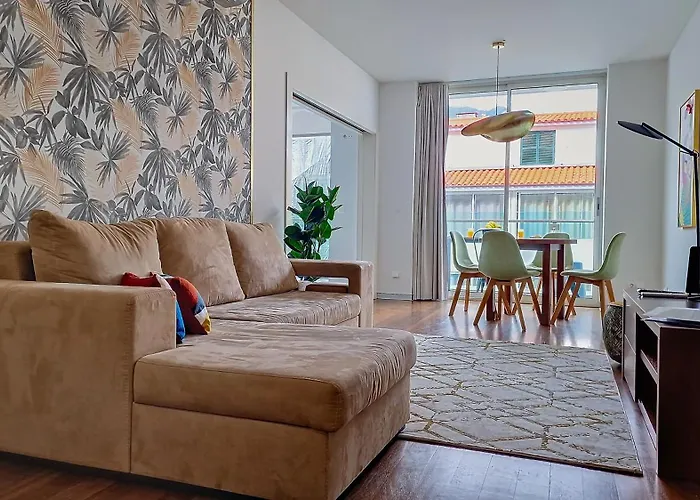 아파트 Upscales By Lovelystay - Private Parking