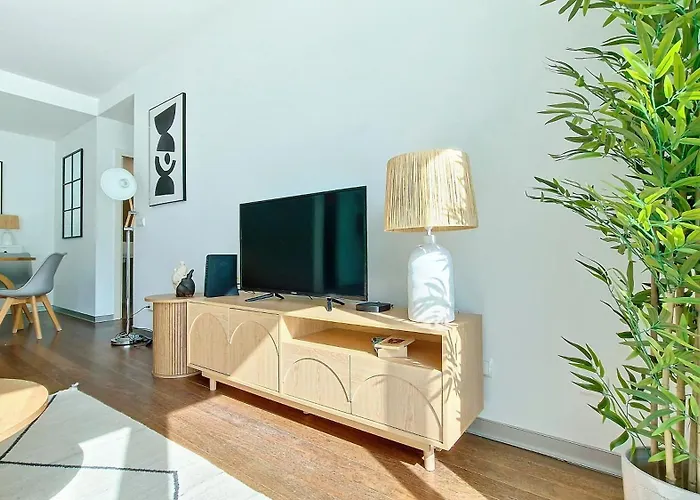 Upscales By Lovelystay - Private Parking 아파트