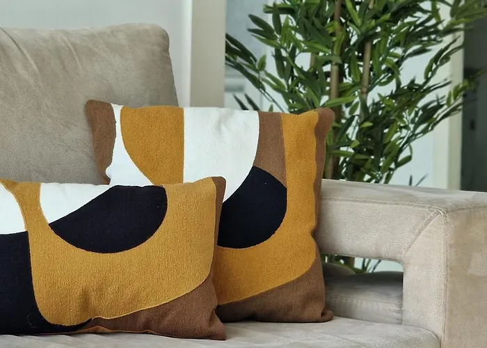 Upscales By Lovelystay - Private Parking *