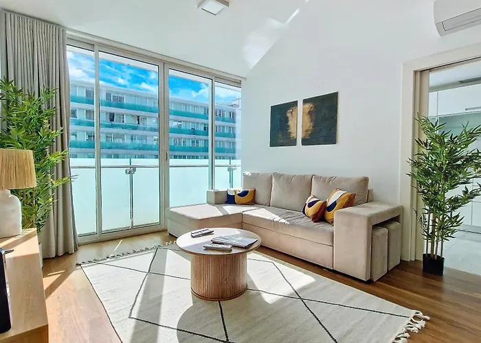 Upscales By Lovelystay - Private Parking